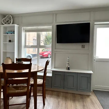 Blue Haven * Moville